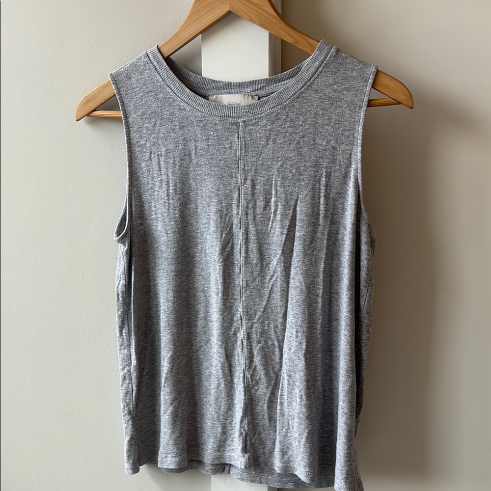 LOFT Gray Sleeveless Crew Neck Tank Top
